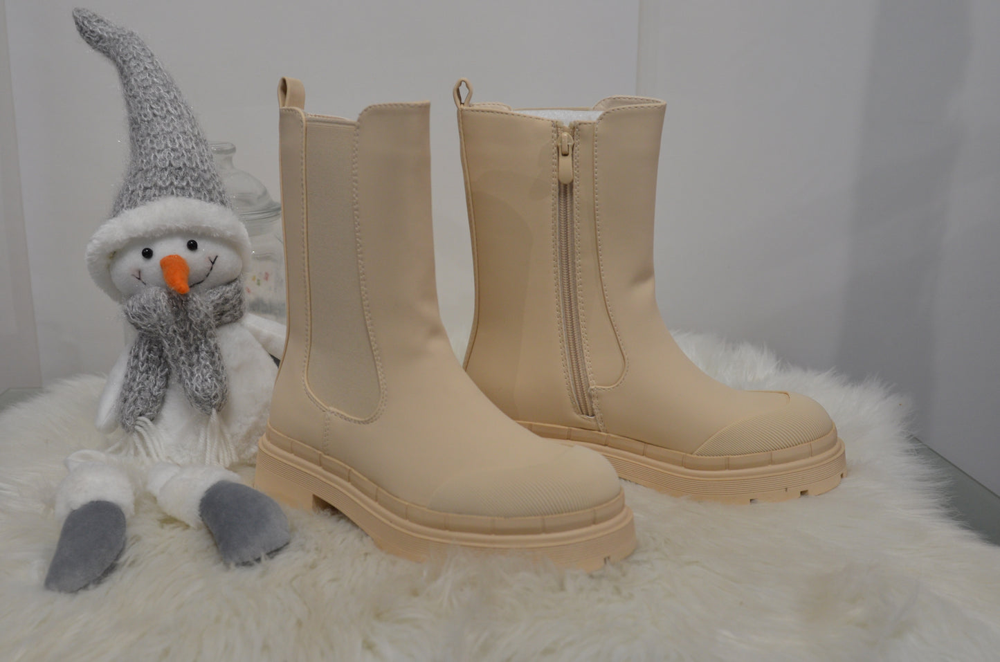 boots cremfarbend Gr 36,37,38