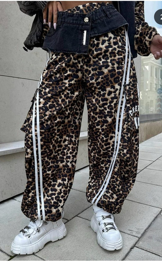 Hose Leo Cat L