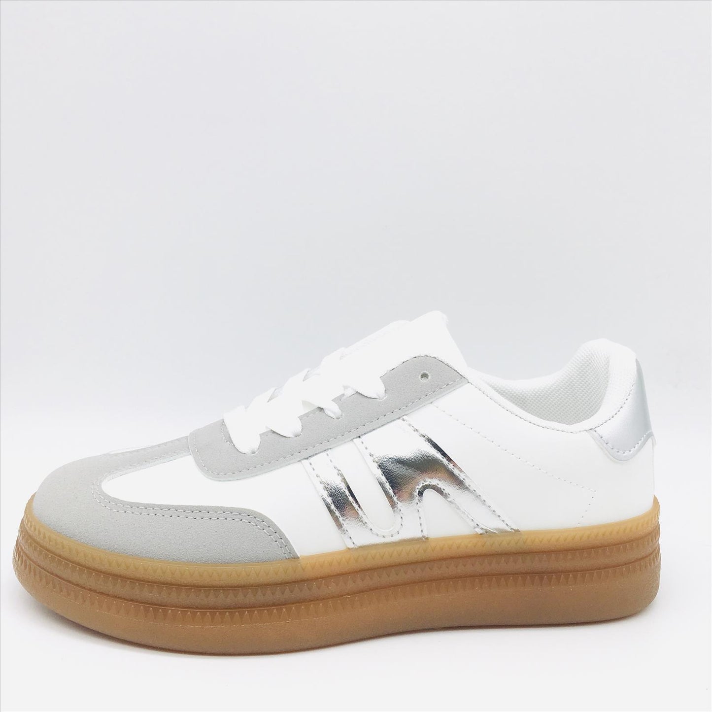 Sneaker Gr 38