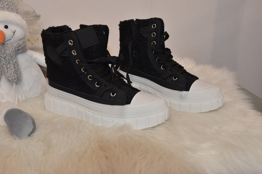 Sneaker Gr 36