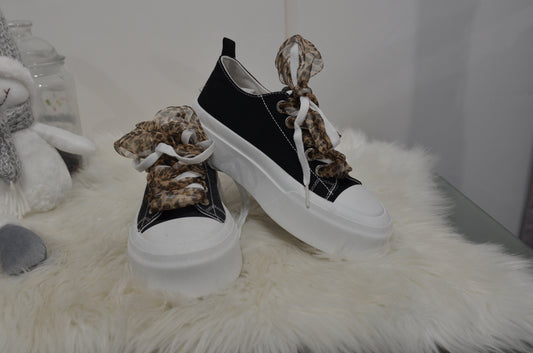 Sneaker Gr 39